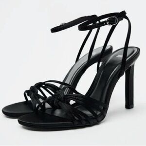 NWT Zara Black Strappy Knotted Detail Open Toe Heeled Sandals, Size 39